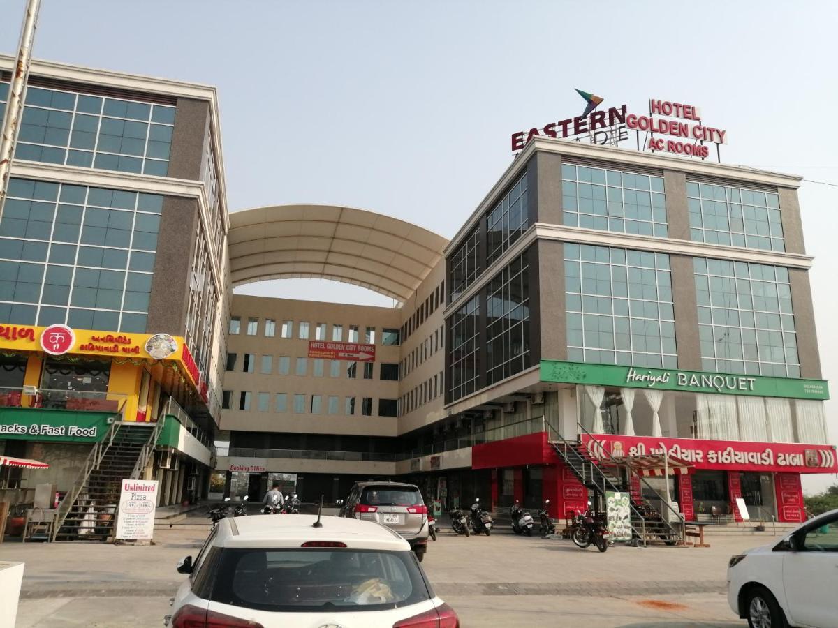 Hotel Golden City Вадодара Экстерьер фото